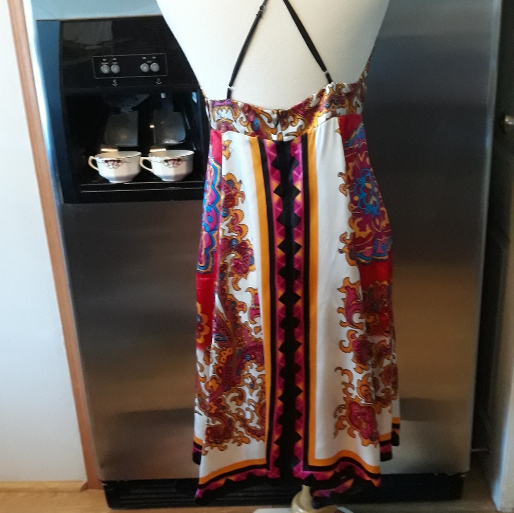 Summer Dress.                   A-09 - Picture 2 of 3